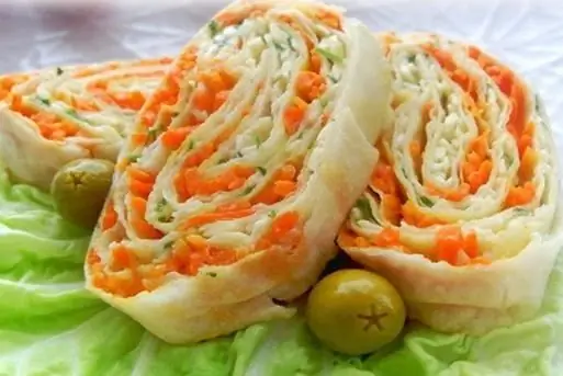 Pita z rakovimi palčkami in korejskim korenčkom: recept, značilnosti kuhanja