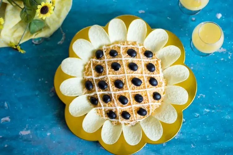 Recept za kuhano piščančjo solato: značilnosti kuhanja, sestavine, fotografije