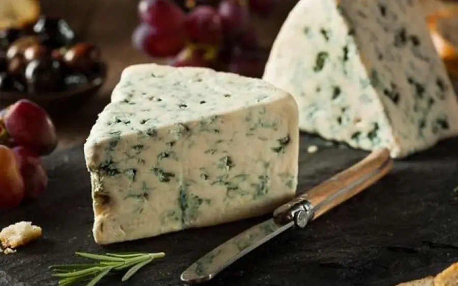 Cov txiaj ntsig ntawm blue cheese