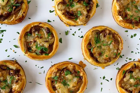 làm đầy cho bánh tartlet bánh mì ngắn