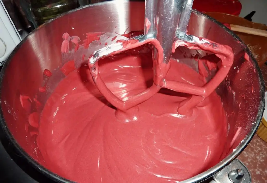 resep gost kue beludru merah klasik