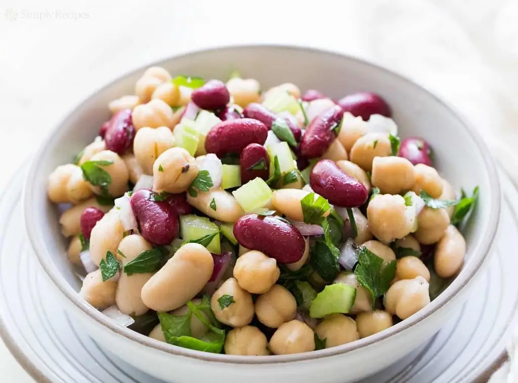 ensalada de frijoles