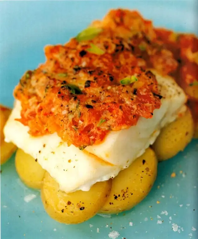 Cod fillet na may patatas sa oven: recipe na may larawan