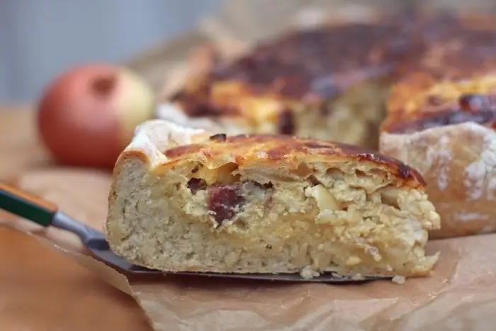 Cabbage jellied pie with mayonnaise: ingredients and recipe