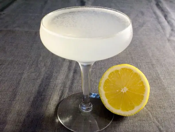 White Lady-cocktail: geschiedenis, recept en variaties van de drank