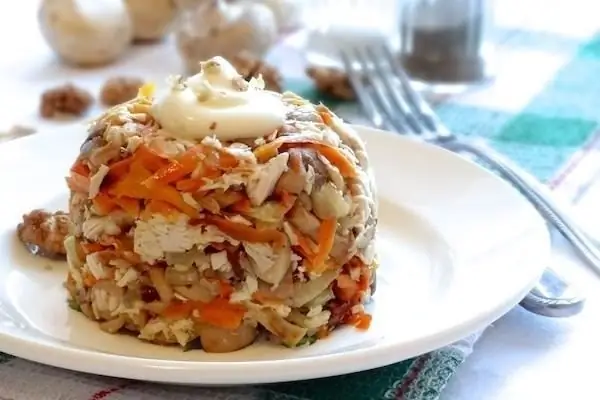 Salad with breast and Korean carrot: selection of ingredients and recipe