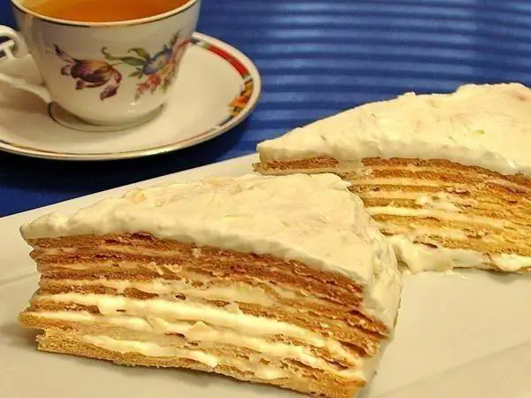 Bolo "Napoleão" clássico: receita da era soviética, foto