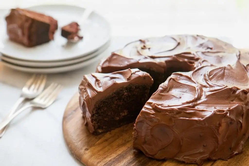 Bolo doce com pressa: receita, preparo dos alimentos, tempo de cozimento