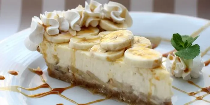 Hoe bak je bananen cheesecake in een slowcooker?