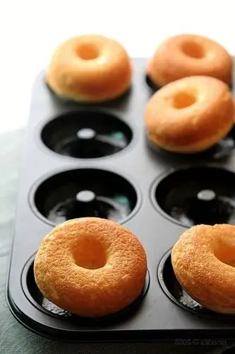 donut cooking