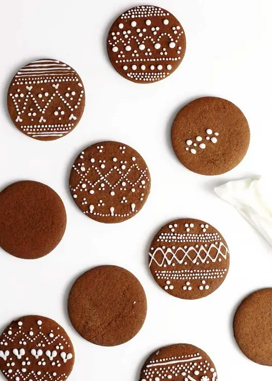 Round gingerbread