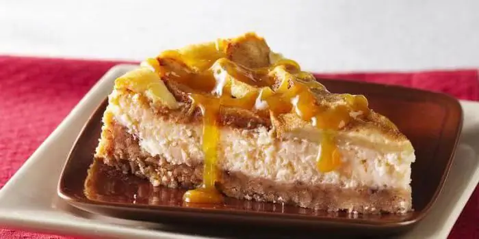 apple cheesecake