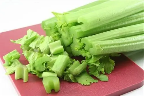 Calories per 100 grams of celery