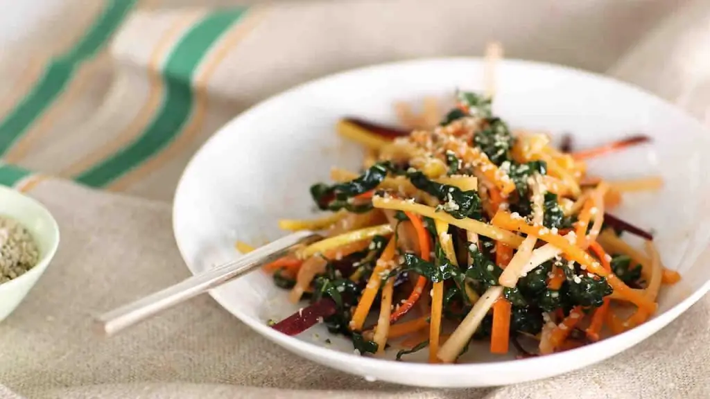 Deliciosa e original receita de salada de algas marinhas: características culinárias e comentários