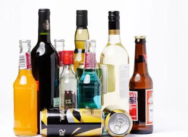 Alcohol - wat is het? Droge alcohol. Voordelen van alcohol. Impact op het menselijk lichaam