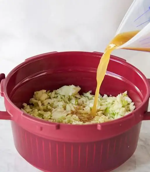 Receta e servirjes termike të Tupperware: Receta ditore dhe për pushime