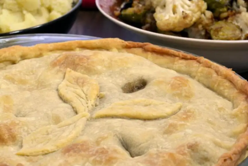 How to make minced meat and rice pie: the best recipes