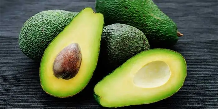 Wie isst man Avocado? Muss ich eine Avocado schälen? Avocado-Gerichte