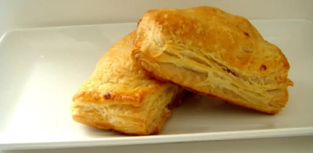 Puff pastry buns