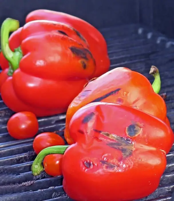 peperoni con carne macinata al forno