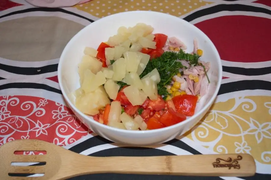 salade ananas poulet oeuf fumé