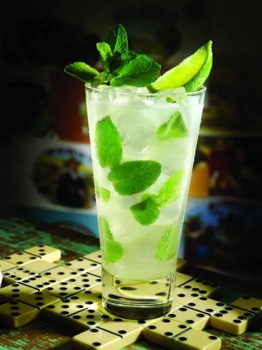 Si të bëni një mojito pa alkool në shtëpi: një recetë e thjeshtë