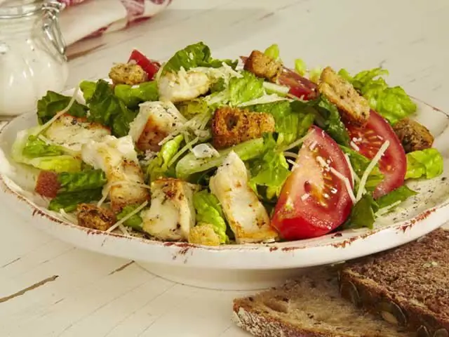 salade de chou et tomates