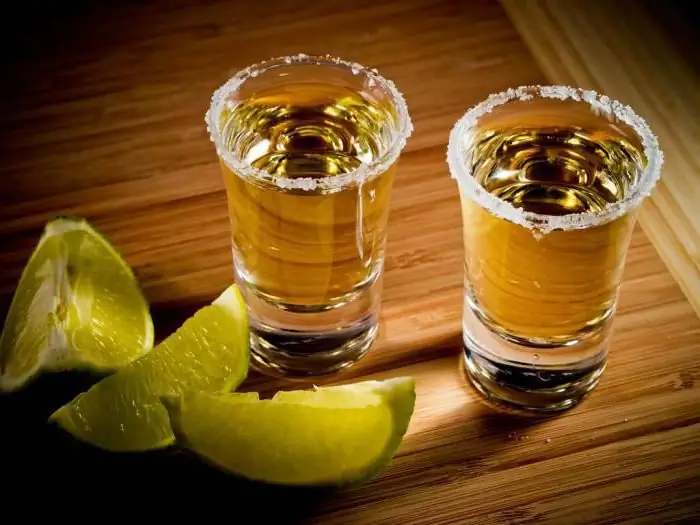 Tequila "Herradura": tavsifi, ishlab chiqarish tarixi va turlari