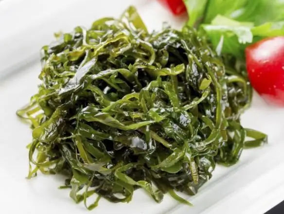 salad na may seaweed at recipe ng itlog