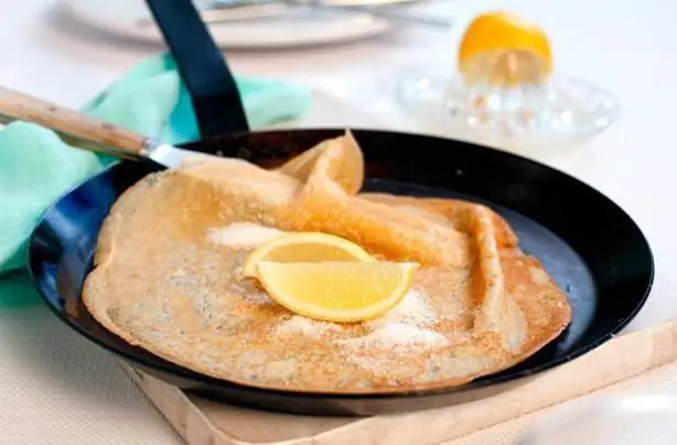 Pannekoek met melk: resep, bestanddele. Watter bestanddele is nodig vir pannekoek op kefir?