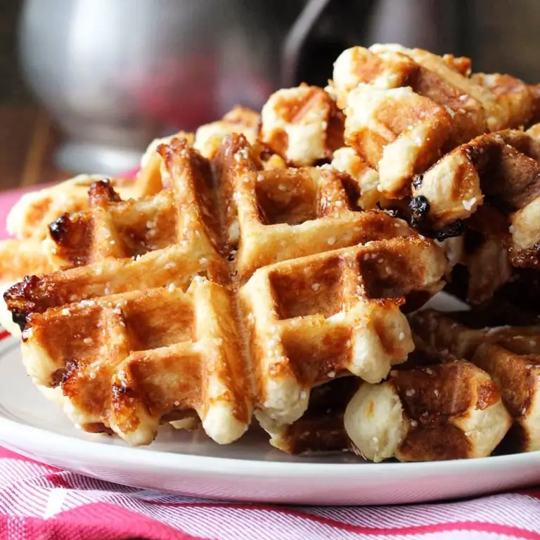 Wafel Belgia Liege. Resep, fitur memasak di setrika wafel listrik