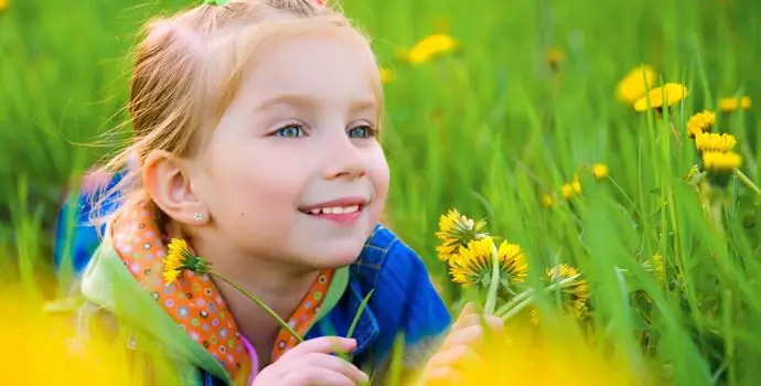 Menu pour un enfant allergique : sélection d'un régime alimentaire, normes d'alimentation par âge, aliments complémentaires, aliments autorisés et interdits