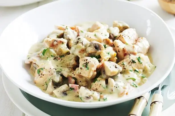 Gerichte aus Dosenchampignons: Ideen, Kochmöglichkeiten, Rezepte. Champignonsalat aus der Dose