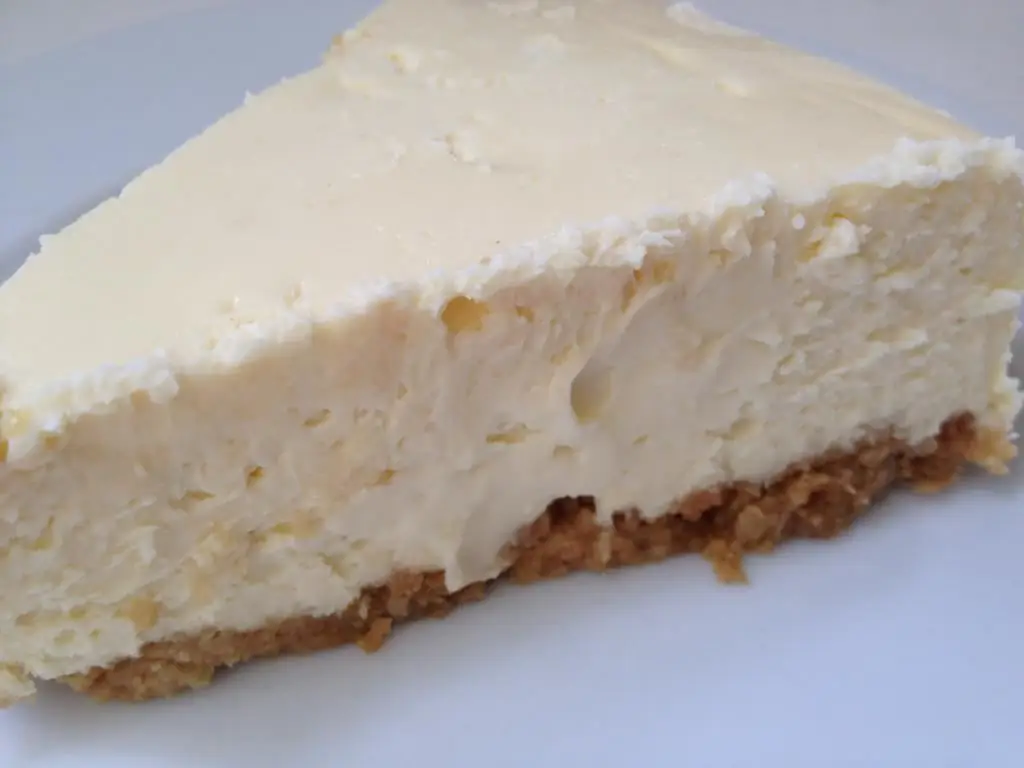 Receta de tarta de queso con mascarpone y bollería