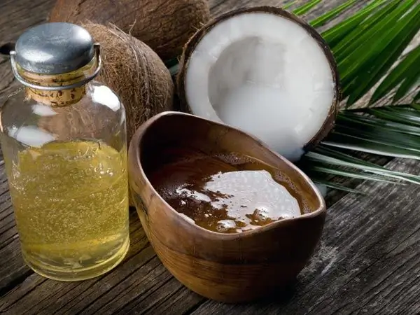 Cara membuat minyak kelapa di rumah: bahan-bahan yang dibutuhkan, resep langkah demi langkah dengan foto dan tips memasak