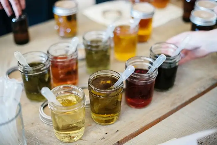 Baume aux herbes alcoolisées à faire soi-même