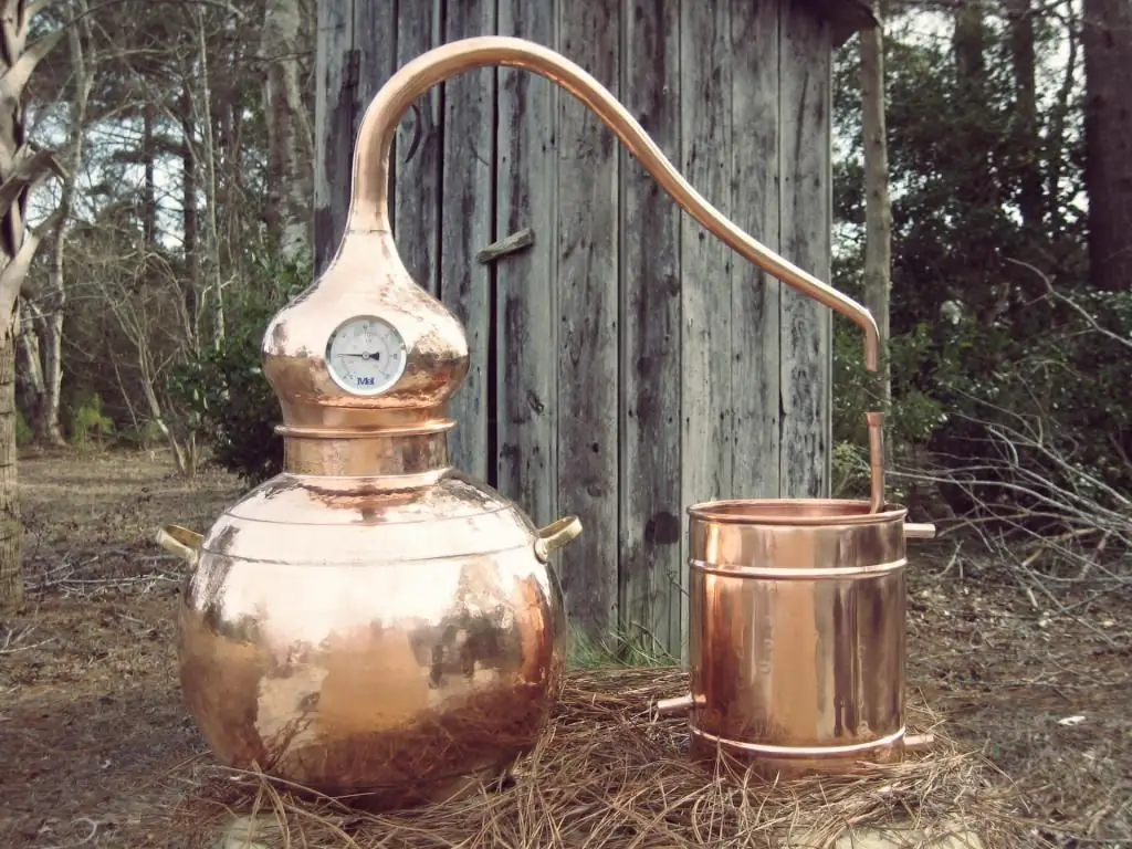 Moonshine: harm and benefit to the body. Preparation, cleaning and brewing methods