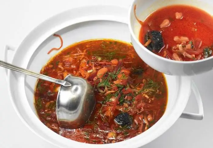 borsch magro con la ricetta delle prugne