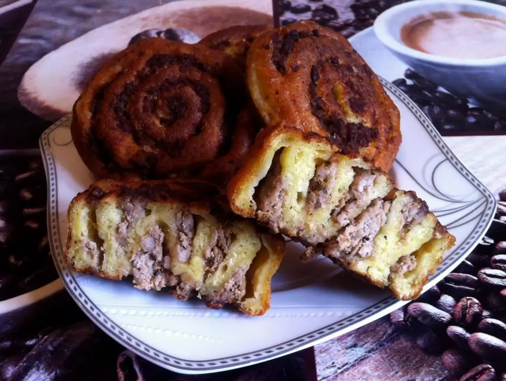 Shangi with minced meat in a section